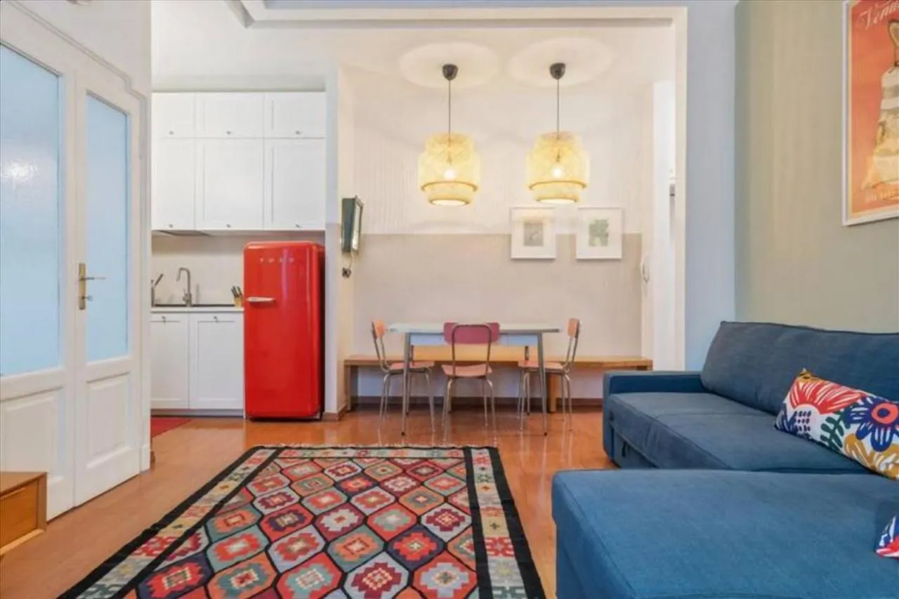 Apartment Apt Milano-Porta Romana Nearby Bagni Misteriosi Italy