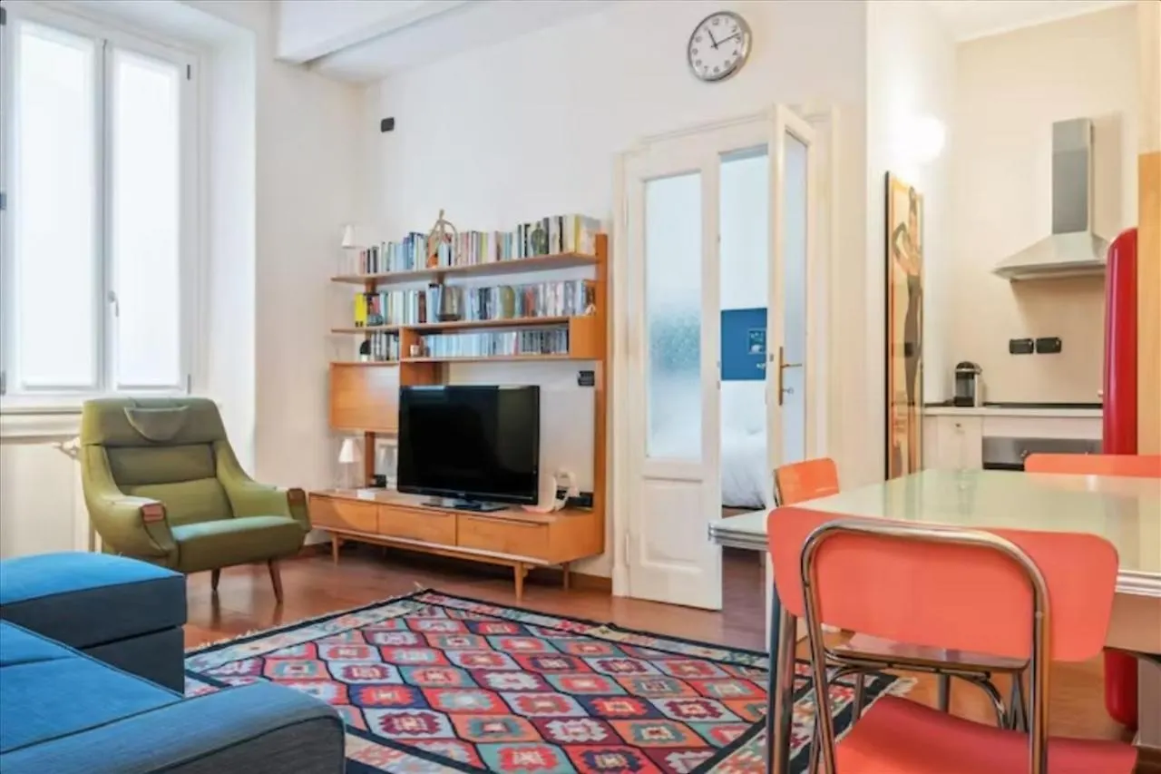 Apartment Apt Milano-Porta Romana Nearby Bagni Misteriosi